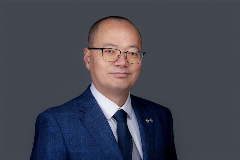 Head and shoulders image of Horse Powertrain Deputy COO Armstrong Yang